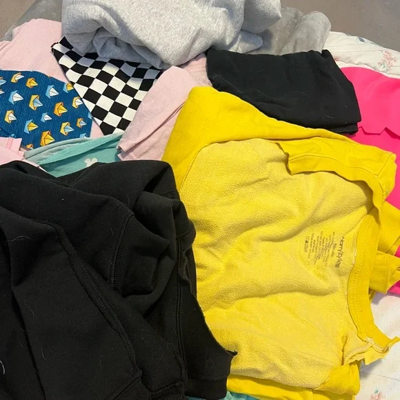 Colorful box of textile scraps for crafts. - Picture 1 of 3